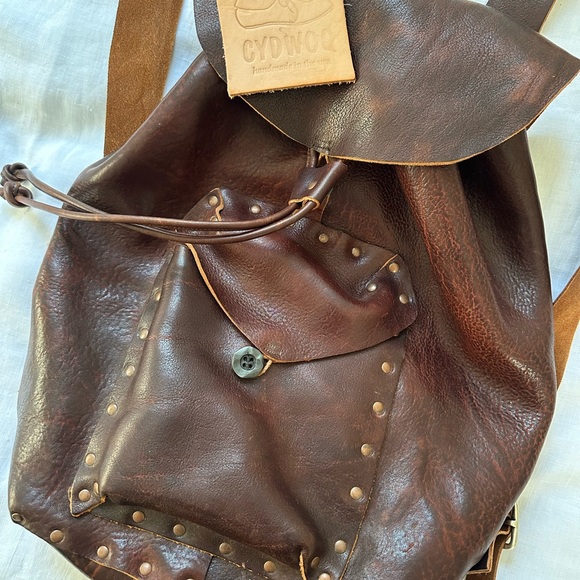 Cydwoq Leather Backpack Fortress - Picture 3 of 13